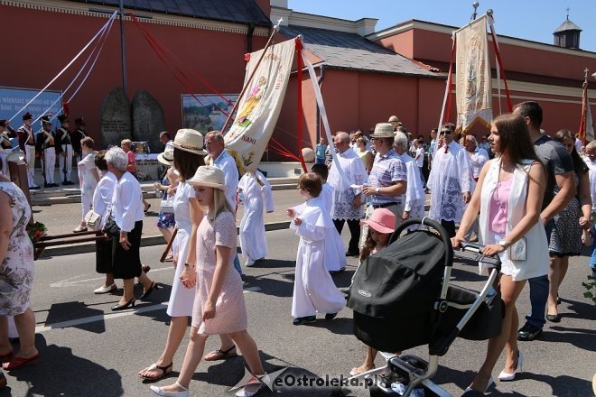 Procesja Bożego Ciała w parafi pw. św. Antoniego w Ostrołęce [31.05.2018] - zdjęcie #29 - eOstroleka.pl