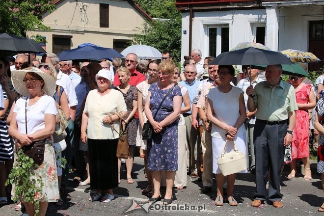 Procesja Bożego Ciała w parafi pw. św. Antoniego w Ostrołęce [31.05.2018] - zdjęcie #9 - eOstroleka.pl