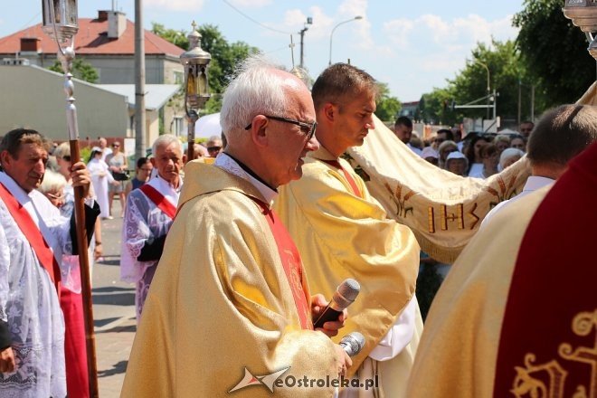 Procesja Bożego Ciała w parafi pw. św. Antoniego w Ostrołęce [31.05.2018] - zdjęcie #4 - eOstroleka.pl
