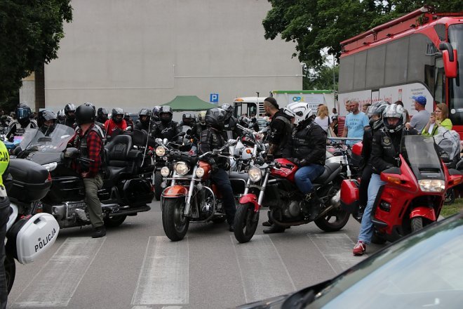 Motoserce 2018: Parada motocykli ulicami Ostrołęki [02.06.2018] - zdjęcie #10 - eOstroleka.pl