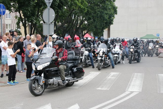 Motoserce 2018: Parada motocykli ulicami Ostrołęki [02.06.2018] - zdjęcie #14 - eOstroleka.pl