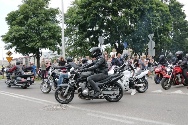 Motoserce 2018: Parada motocykli ulicami Ostrołęki [02.06.2018] - zdjęcie #20 - eOstroleka.pl