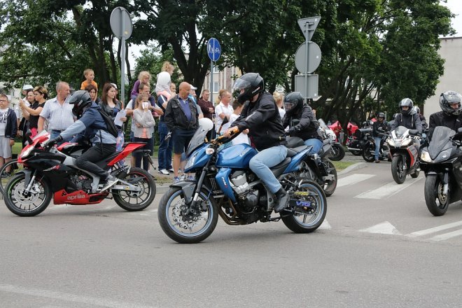 Motoserce 2018: Parada motocykli ulicami Ostrołęki [02.06.2018] - zdjęcie #26 - eOstroleka.pl