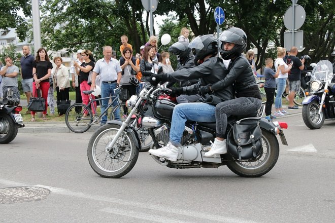 Motoserce 2018: Parada motocykli ulicami Ostrołęki [02.06.2018] - zdjęcie #41 - eOstroleka.pl
