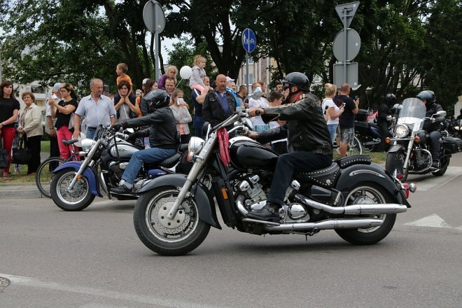 Motoserce 2018: Parada motocykli ulicami Ostrołęki [02.06.2018] - zdjęcie #43 - eOstroleka.pl