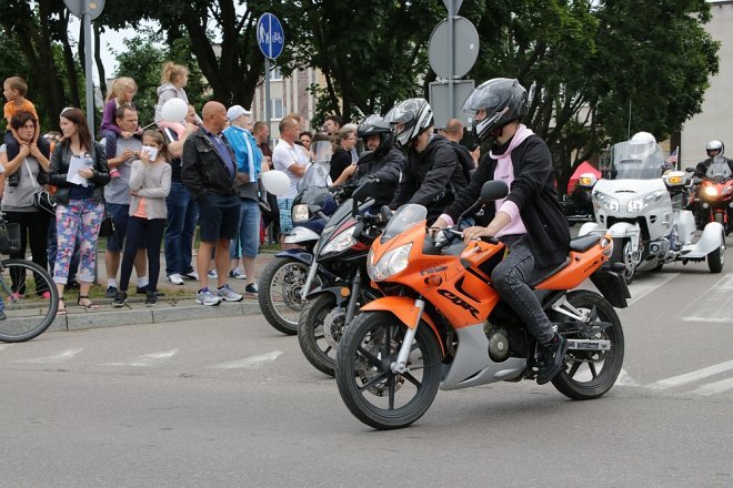 Motoserce 2018: Parada motocykli ulicami Ostrołęki [02.06.2018] - zdjęcie #48 - eOstroleka.pl