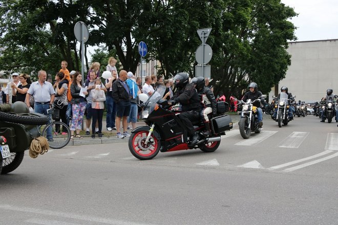 Motoserce 2018: Parada motocykli ulicami Ostrołęki [02.06.2018] - zdjęcie #56 - eOstroleka.pl