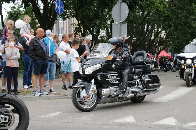 Motoserce 2018: Parada motocykli ulicami Ostrołęki [02.06.2018] - zdjęcie #61 - eOstroleka.pl