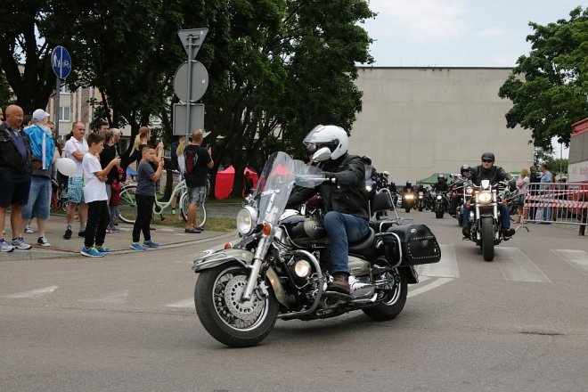 Motoserce 2018: Parada motocykli ulicami Ostrołęki [02.06.2018] - zdjęcie #74 - eOstroleka.pl