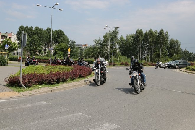 Motoserce 2018: Parada motocykli ulicami Ostrołęki [02.06.2018] - zdjęcie #137 - eOstroleka.pl