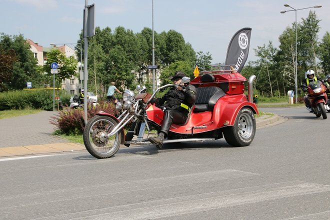 Motoserce 2018: Parada motocykli ulicami Ostrołęki [02.06.2018] - zdjęcie #186 - eOstroleka.pl