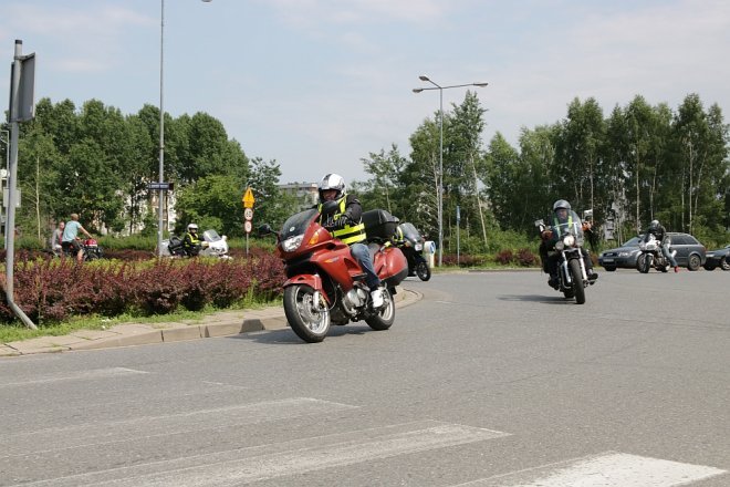 Motoserce 2018: Parada motocykli ulicami Ostrołęki [02.06.2018] - zdjęcie #187 - eOstroleka.pl