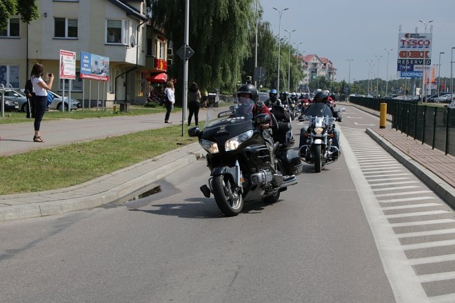 Motoserce 2018: Parada motocykli ulicami Ostrołęki [02.06.2018] - zdjęcie #198 - eOstroleka.pl