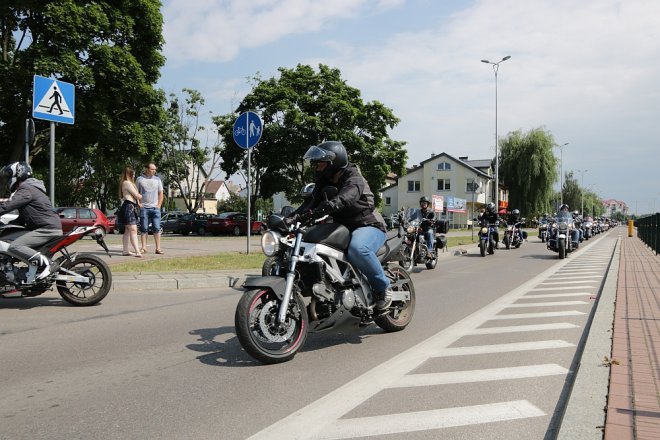 Motoserce 2018: Parada motocykli ulicami Ostrołęki [02.06.2018] - zdjęcie #209 - eOstroleka.pl
