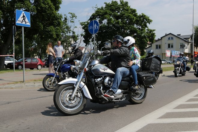 Motoserce 2018: Parada motocykli ulicami Ostrołęki [02.06.2018] - zdjęcie #213 - eOstroleka.pl