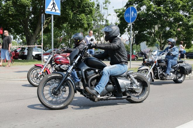 Motoserce 2018: Parada motocykli ulicami Ostrołęki [02.06.2018] - zdjęcie #215 - eOstroleka.pl