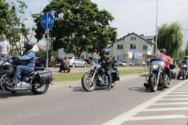Motoserce 2018: Parada motocykli ulicami Ostrołęki [02.06.2018] - zdjęcie #217 - eOstroleka.pl