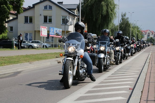 Motoserce 2018: Parada motocykli ulicami Ostrołęki [02.06.2018] - zdjęcie #221 - eOstroleka.pl
