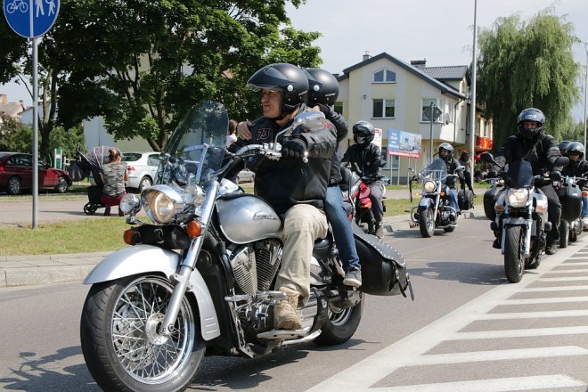 Motoserce 2018: Parada motocykli ulicami Ostrołęki [02.06.2018] - zdjęcie #224 - eOstroleka.pl