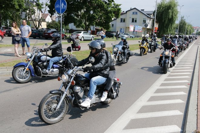 Motoserce 2018: Parada motocykli ulicami Ostrołęki [02.06.2018] - zdjęcie #227 - eOstroleka.pl