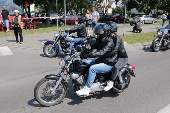 Motoserce 2018: Parada motocykli ulicami Ostrołęki [02.06.2018] - zdjęcie #228 - eOstroleka.pl