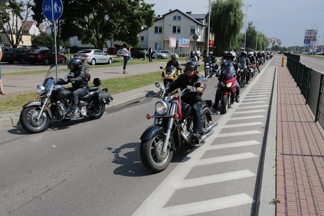 Motoserce 2018: Parada motocykli ulicami Ostrołęki [02.06.2018] - zdjęcie #229 - eOstroleka.pl