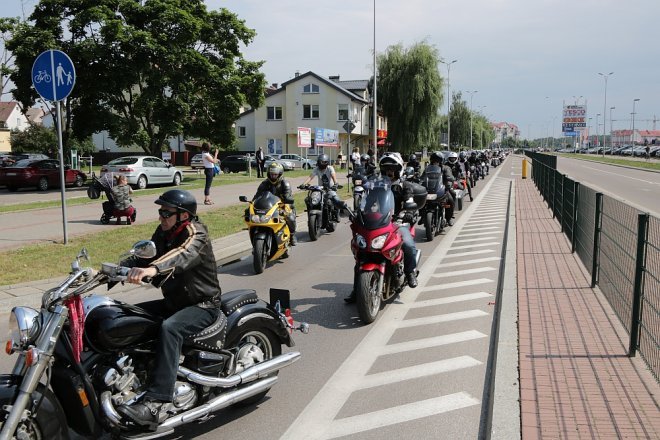 Motoserce 2018: Parada motocykli ulicami Ostrołęki [02.06.2018] - zdjęcie #230 - eOstroleka.pl