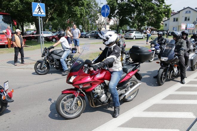 Motoserce 2018: Parada motocykli ulicami Ostrołęki [02.06.2018] - zdjęcie #231 - eOstroleka.pl