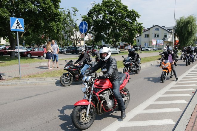 Motoserce 2018: Parada motocykli ulicami Ostrołęki [02.06.2018] - zdjęcie #234 - eOstroleka.pl