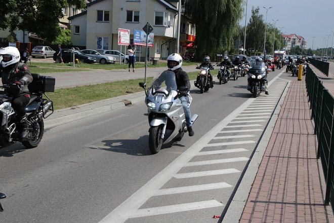 Motoserce 2018: Parada motocykli ulicami Ostrołęki [02.06.2018] - zdjęcie #282 - eOstroleka.pl