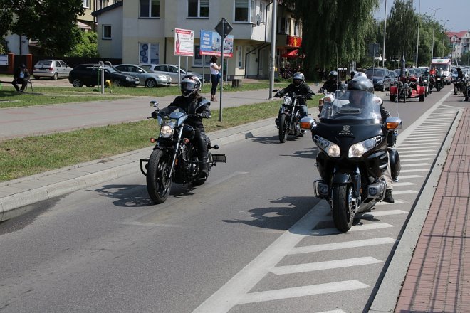 Motoserce 2018: Parada motocykli ulicami Ostrołęki [02.06.2018] - zdjęcie #283 - eOstroleka.pl