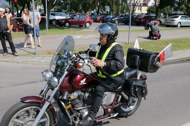 Motoserce 2018: Parada motocykli ulicami Ostrołęki [02.06.2018] - zdjęcie #290 - eOstroleka.pl
