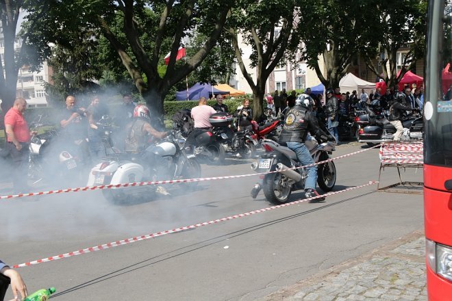 Motoserce 2018: Parada motocykli ulicami Ostrołęki [02.06.2018] - zdjęcie #298 - eOstroleka.pl