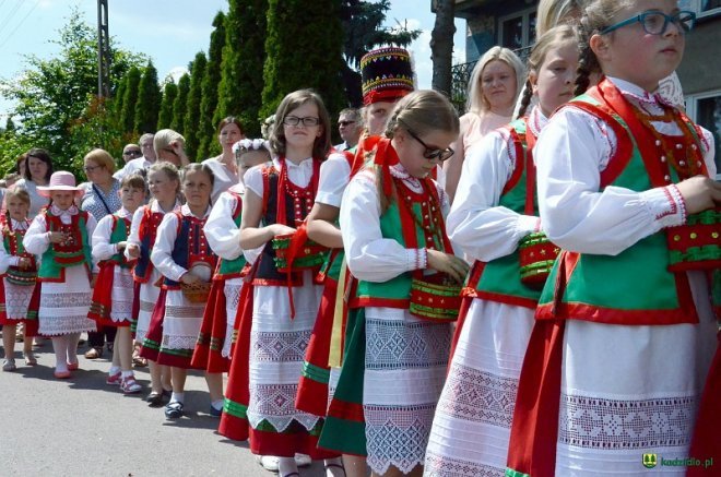 Procesja Bożego Ciała w Kadzidle [31.05.2018] - zdjęcie #77 - eOstroleka.pl