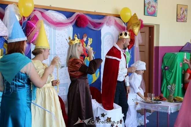 Spektakl o Śpiącej Królewnie z okazji Dnia Dziecka w miejskiej „ósemce” [06.06.2018] - zdjęcie #26 - eOstroleka.pl