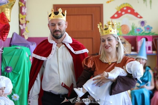 Spektakl o Śpiącej Królewnie z okazji Dnia Dziecka w miejskiej „ósemce” [06.06.2018] - zdjęcie #40 - eOstroleka.pl