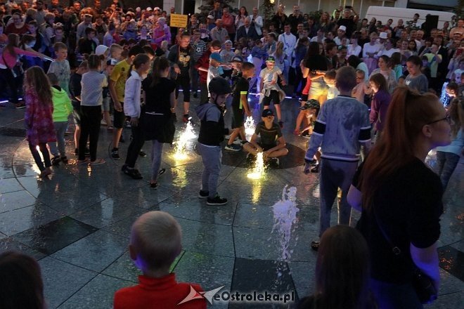 Otwarcie fontanny w Ostrołęce [07.06.2018] - zdjęcie #30 - eOstroleka.pl