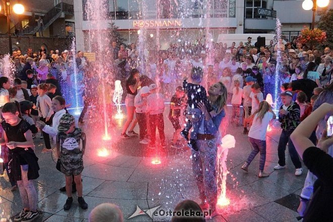 Otwarcie fontanny w Ostrołęce [07.06.2018] - zdjęcie #26 - eOstroleka.pl