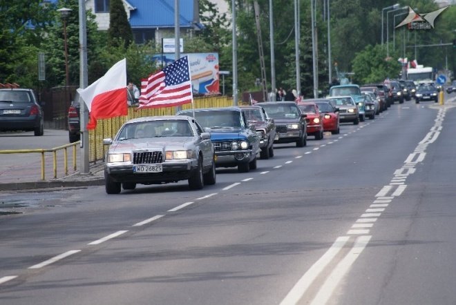 Dni Ostrołęki - Zlot Samochodów Amerykańskich (15.05.2010) - zdjęcie #71 - eOstroleka.pl