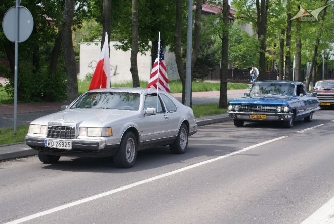 Dni Ostrołęki - Zlot Samochodów Amerykańskich (15.05.2010) - zdjęcie #70 - eOstroleka.pl