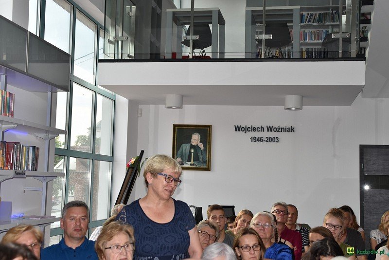 Spotkanie z Elżbietą Ficowską w bibliotece w Kadzidle [11.06.2018] - zdjęcie #18 - eOstroleka.pl