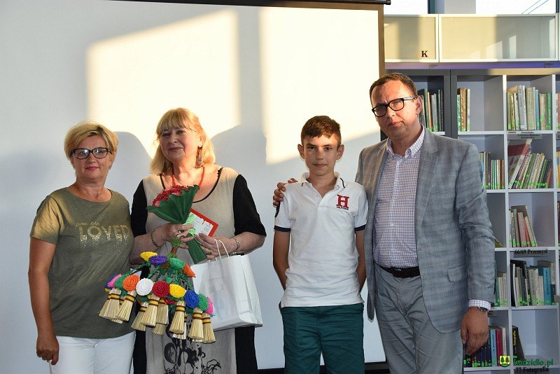 Spotkanie z Elżbietą Ficowską w bibliotece w Kadzidle [11.06.2018] - zdjęcie #2 - eOstroleka.pl