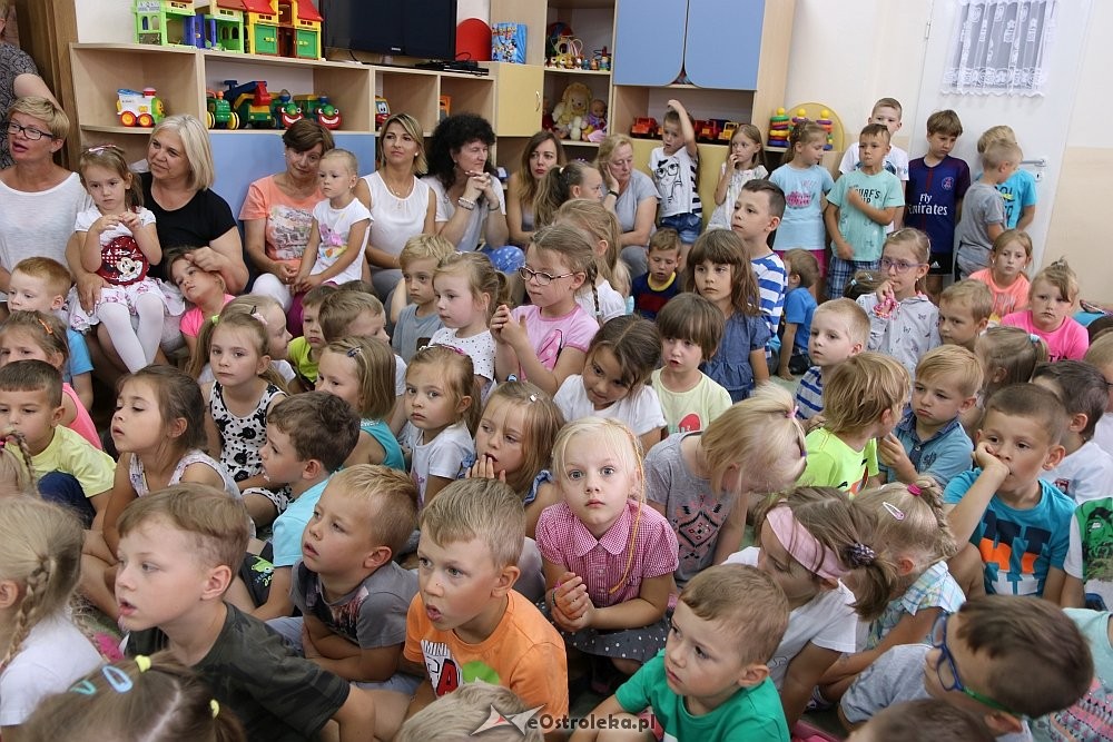 Przedszkolaki z Krainy Misiów o tradycjach Nocy Świętojańskiej na Kurpiach [14.06.2018] - zdjęcie #50 - eOstroleka.pl