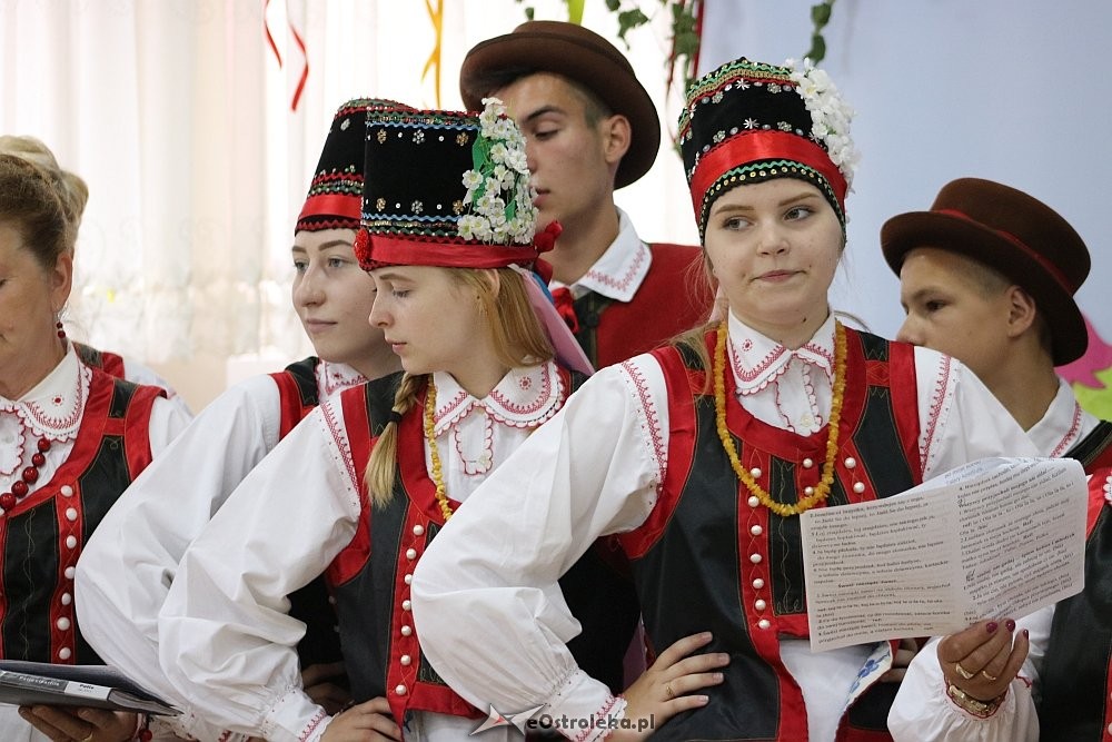 Przedszkolaki z Krainy Misiów o tradycjach Nocy Świętojańskiej na Kurpiach [14.06.2018] - zdjęcie #77 - eOstroleka.pl