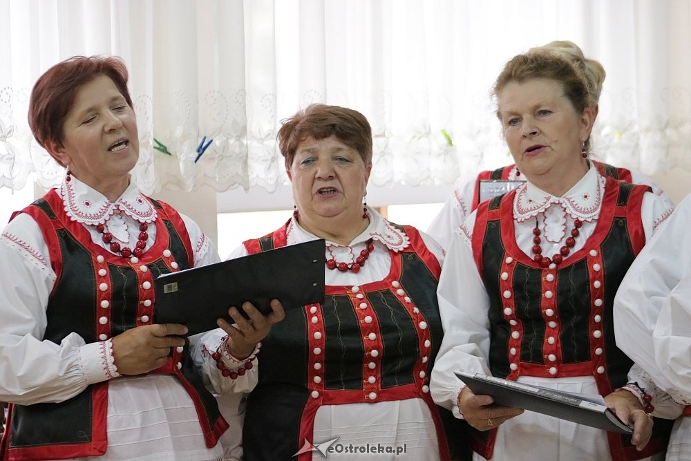 Przedszkolaki z Krainy Misiów o tradycjach Nocy Świętojańskiej na Kurpiach [14.06.2018] - zdjęcie #17 - eOstroleka.pl