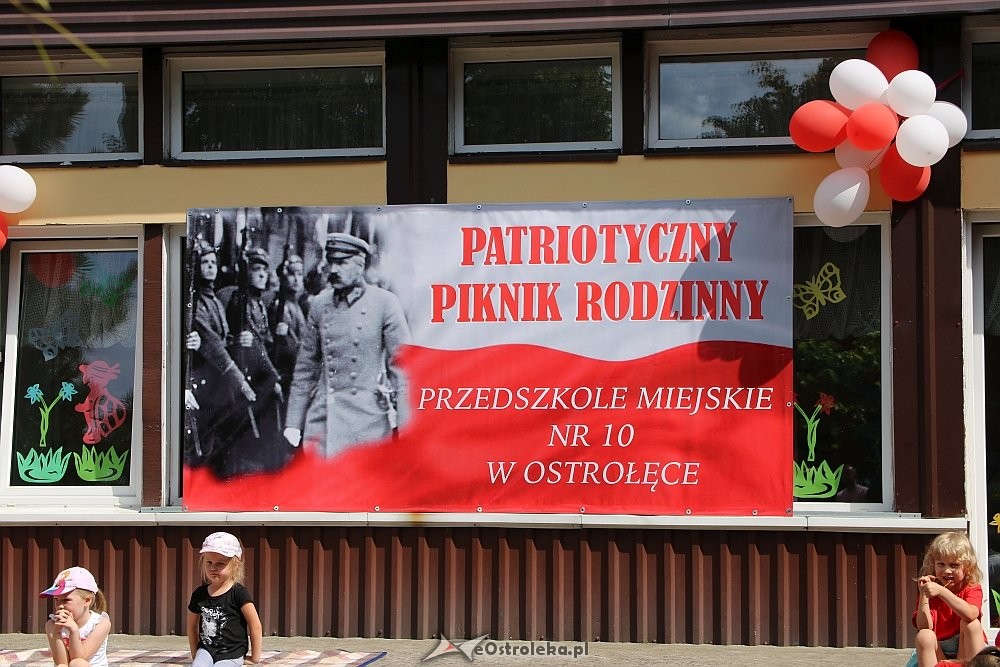 Rodzinny piknik patriotyczny w Przedszkolu Miejskim nr 10 [15.06.2018] - zdjęcie #3 - eOstroleka.pl