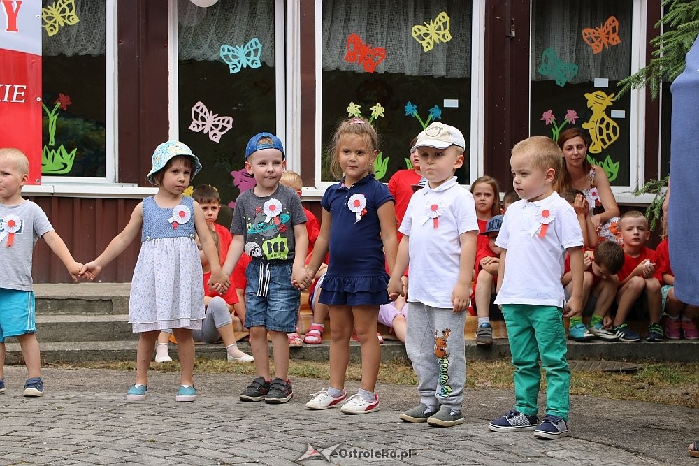 Rodzinny piknik patriotyczny w Przedszkolu Miejskim nr 10 [15.06.2018] - zdjęcie #19 - eOstroleka.pl