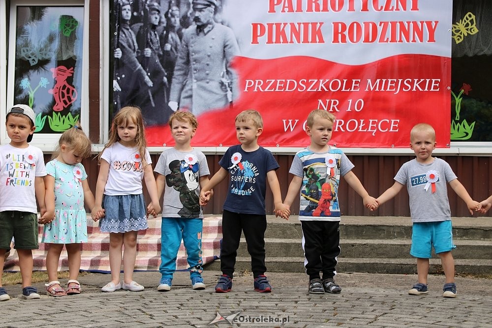 Rodzinny piknik patriotyczny w Przedszkolu Miejskim nr 10 [15.06.2018] - zdjęcie #22 - eOstroleka.pl