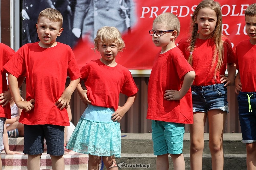 Rodzinny piknik patriotyczny w Przedszkolu Miejskim nr 10 [15.06.2018] - zdjęcie #53 - eOstroleka.pl