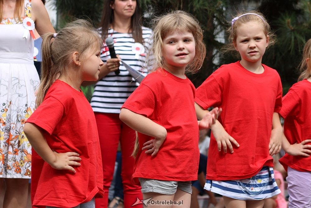 Rodzinny piknik patriotyczny w Przedszkolu Miejskim nr 10 [15.06.2018] - zdjęcie #61 - eOstroleka.pl